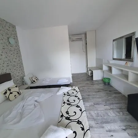 Anacris *** Hotel 3*